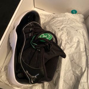 Air Jordan Retro 11 - Jubilee